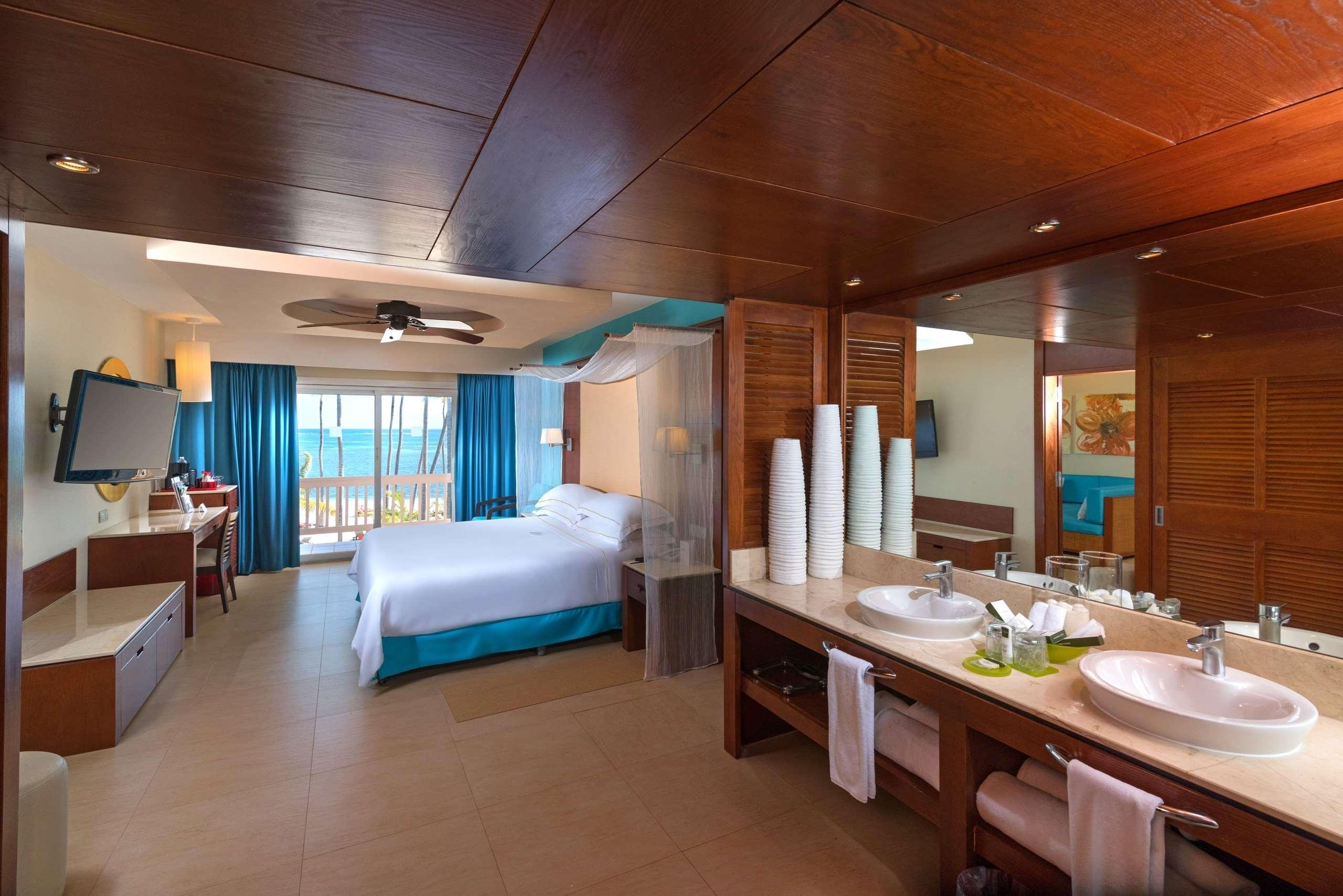 Barceló Bávaro Beach - Adults Only All Inclusive Punta Cana Esterno foto Junior Suite