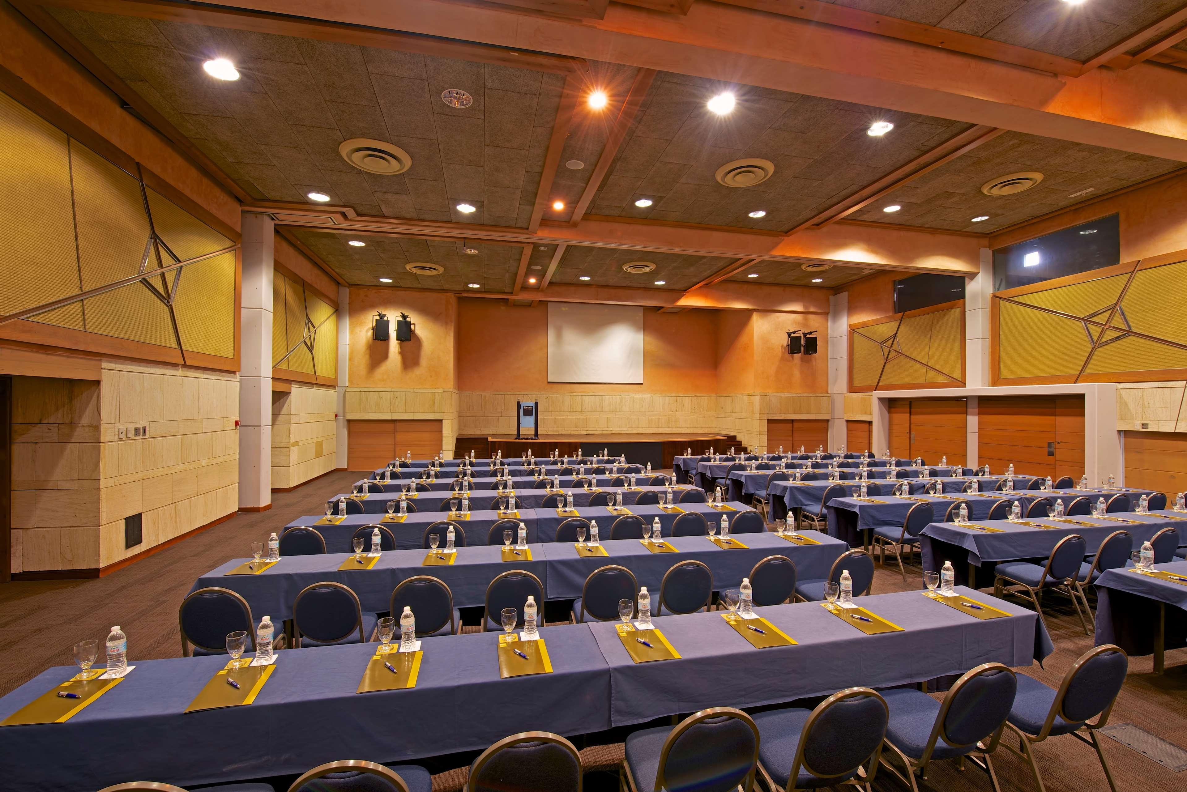 Barceló Bávaro Beach - Adults Only All Inclusive Punta Cana Esterno foto The main conference room