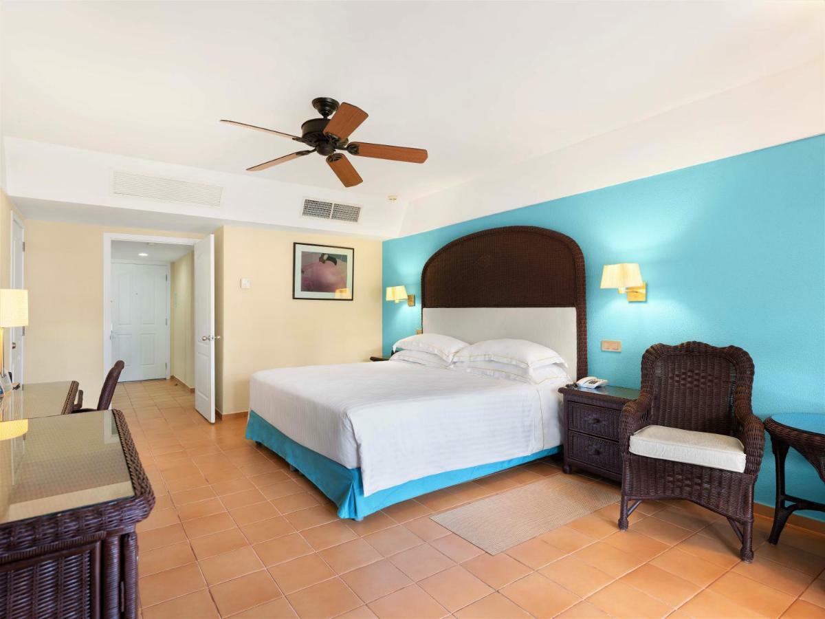Barceló Bávaro Beach - Adults Only All Inclusive Punta Cana Esterno foto A bedroom at the Iberostar Grand Hotel Bávaro